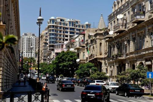 ? 15. Достопримечательностей баку? 04