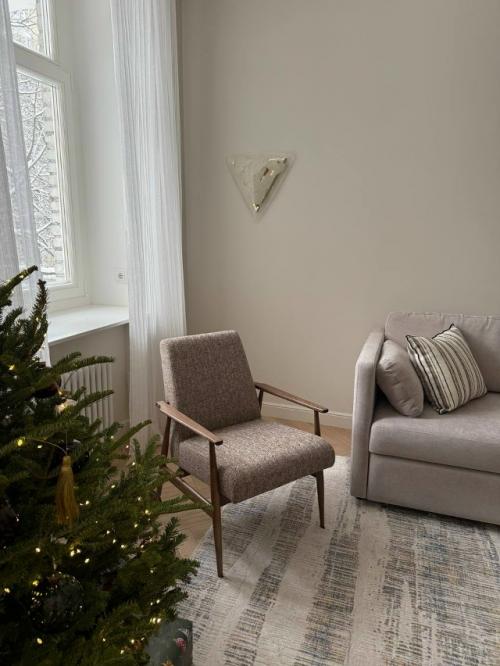 Получила красивые фотографии кресла в интерьере уютной квартиры Екатерины. 01