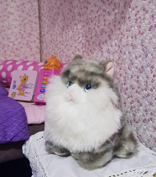 Жемчужина нашей игровой зоны - домик, в котором ребёнок может играть в полный рост. 04