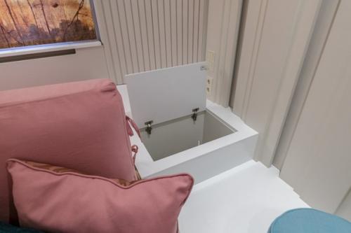 Дизайнинтерьера@Stonefloor. Настроение спальни - гостиной - мастерской задала картина Константина Сомова зима. 05 Дизайнинтерьера@Stonefloor. Настроение спальни - гостиной - мастерской задала картина Константина Сомова зима. 05