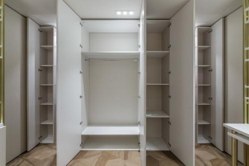 Дизайнинтерьера@Stonefloor. Настроение спальни - гостиной - мастерской задала картина Константина Сомова зима. 04 Дизайнинтерьера@Stonefloor. Настроение спальни - гостиной - мастерской задала картина Константина Сомова зима. 04