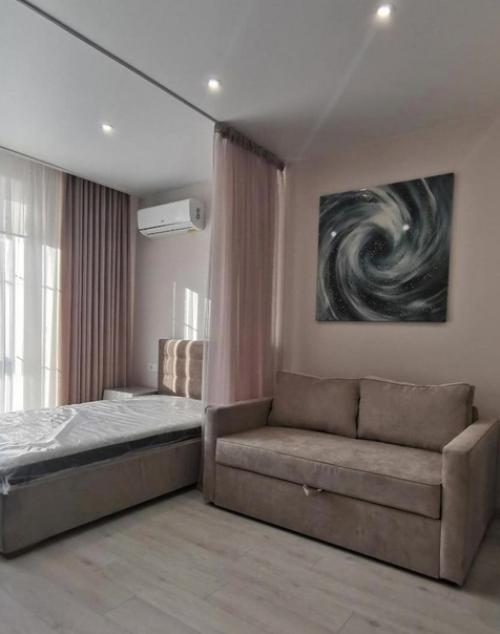 Уютная студия. В светлых оттенках. 06