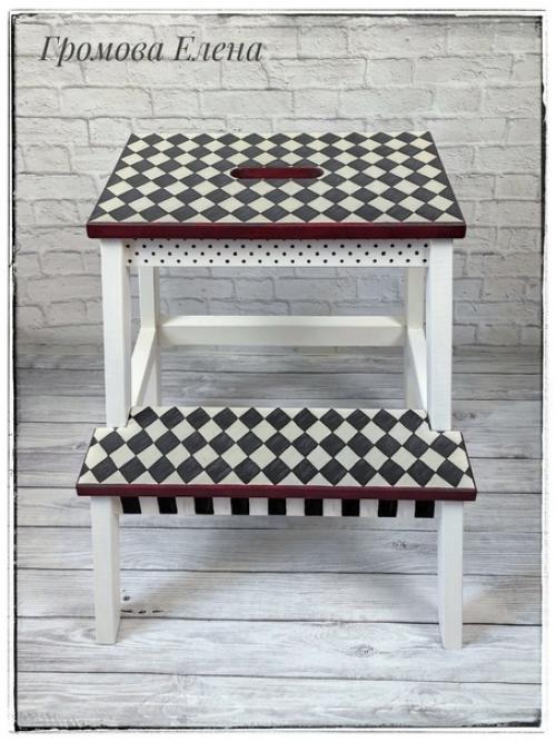 Хочу показать ещё одну табуретку - лестницу. 01
