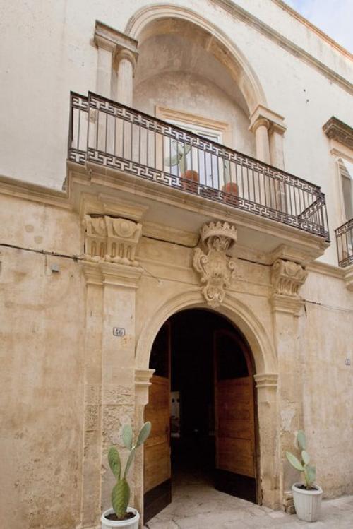 Дворец 1723 года в местечке Галатина в Италии был полностью восстановлен после более чем 50 лет забвения. 02