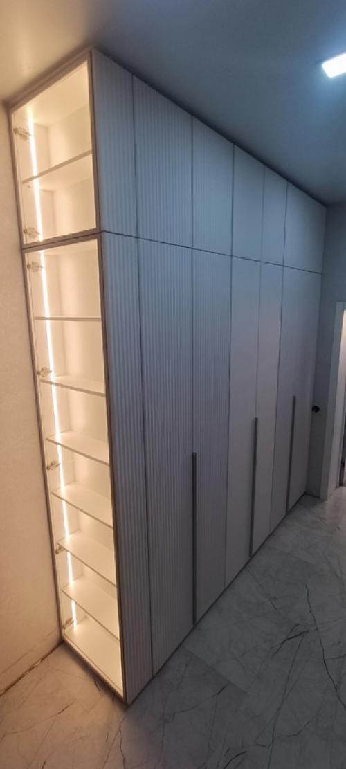 В современном мире интерьера и дизайна мебели особое внимание уделяется не только функциональности, но и эстетической составляющей. 01