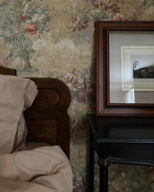 Перед ремонтом прочитала кучу статей, что же главное в интерьере спальни. 02