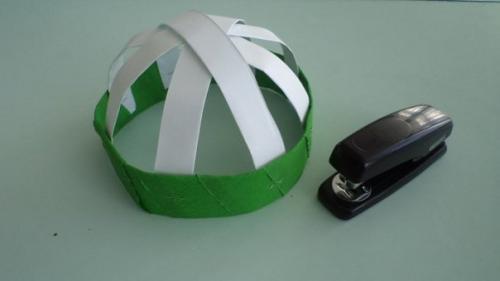 Шапочка - цветок из бумаги. 03