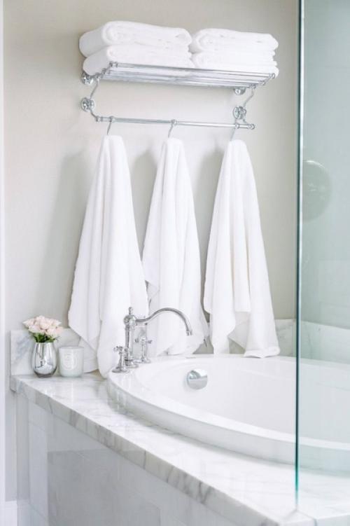 Многие люди для ванной белые полотенца приобретают. 03