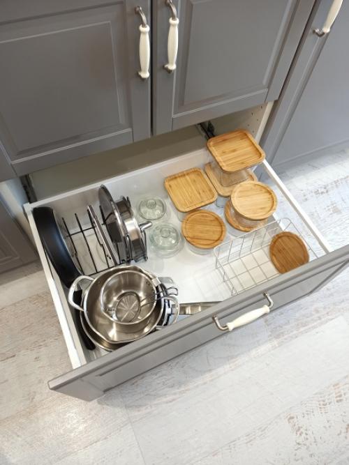 Боже мой, ну как же я люблю нашу квартиру, до безумия, каждый уголочек мой родной. 03