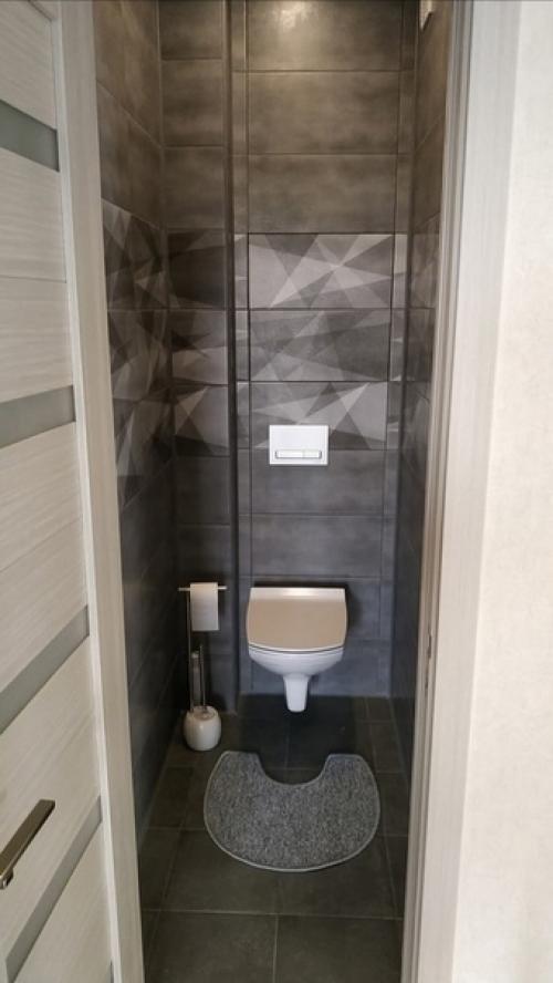 Светлый интерьер новой квартиры в стиле минимализм. 08