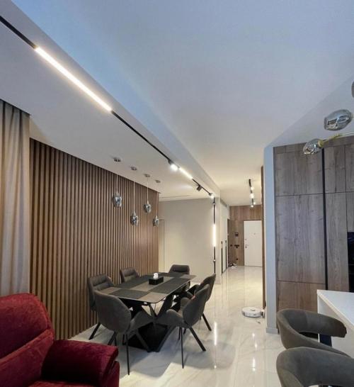 Квартира с интересным освещением. 06