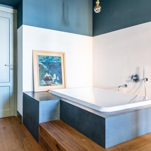 Голубой цвет в ванной комнате: 45+ примеров. 07