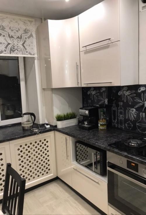 Было - стало. Старая кухня пахла пирогами и борщем, а новая кухня - кофе. 02