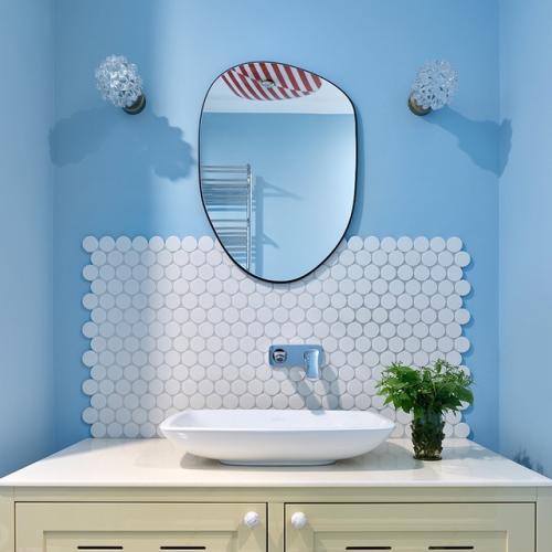 Голубой цвет в ванной комнате: 45+ примеров. 04