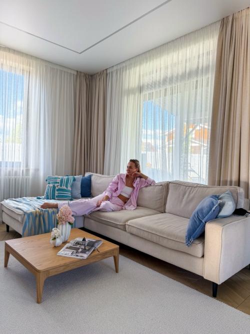 Ежедневно ко мне в блог добавляются сотни людей, интересующихся темой загородной жизни, стройки, ремонта и обустройства своих уютных домиков.

