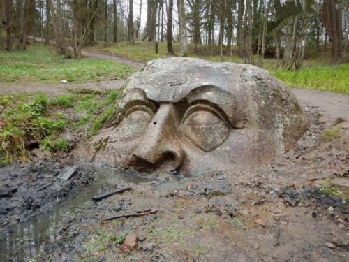 Невозможные артефакты допетровского питера. 04