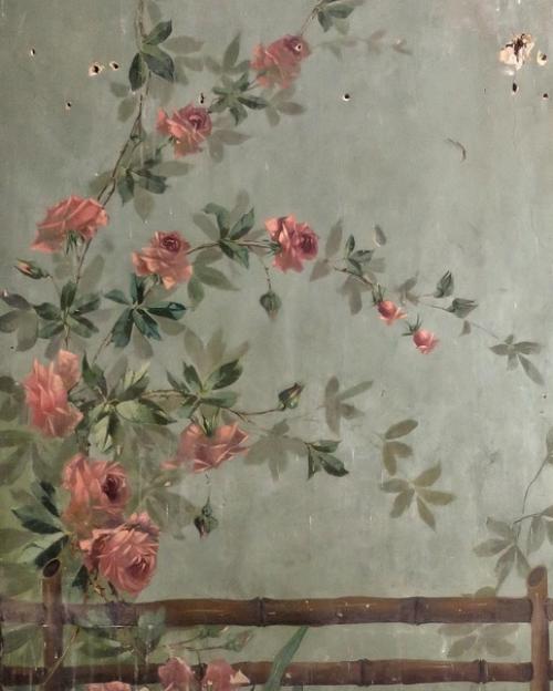 Покупая коммуналку в Петербурге, знайте - под обоями можно найти настоящую Китайщину! 01