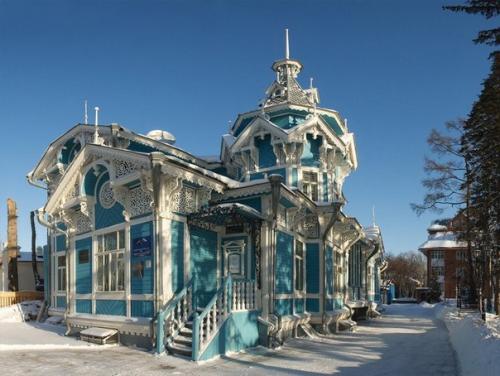 Дом с Шатром. 02