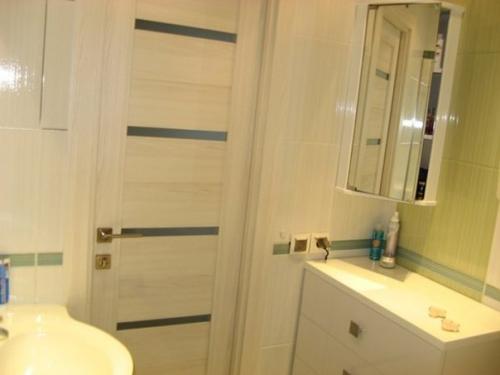 Ванная: ремонт делал офисный работник. 05