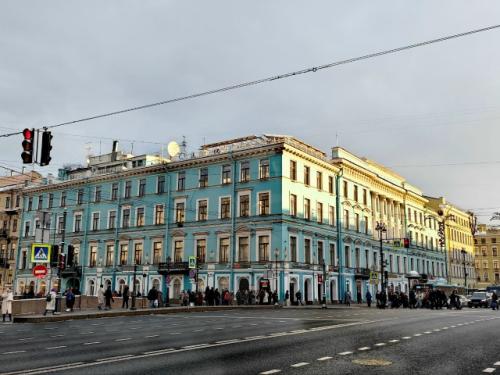 Ты утешь и полубольного! 
