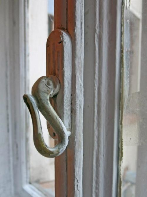 Интерьеры расселенной коммунальной квартиры доходного дома Владимира Осиповича колышко по большому пр. петроградской стороны., номер номер 22-24. 06