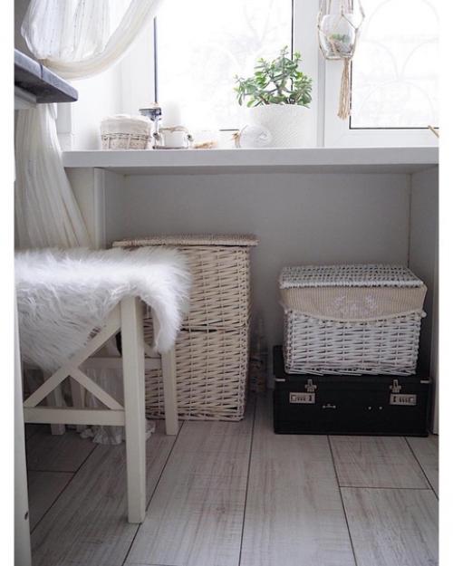 Маленькая уютная кухня площадью 5, 3 кв. 09