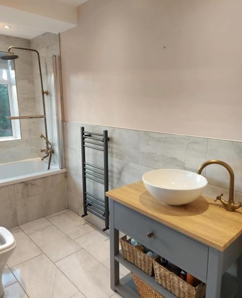 Прекрасный пример того, как с помощью краски и различного декора и растений можно преобразить любое пространство. 08