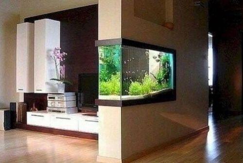 Перегородки - аквариумы.  Аквариум - перегородка, отделяющий кухню от гостиной. 03