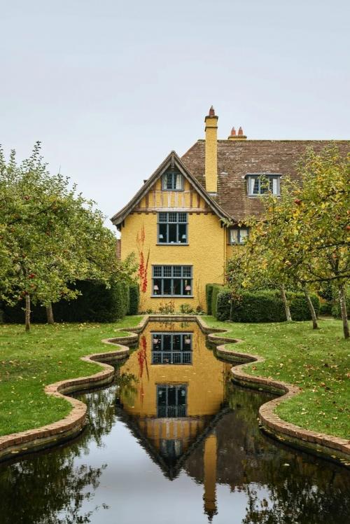 Эдвардианский дом искусств и ремесел в херефордшире: вневременное творение.

