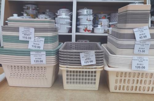 Красивые и стильные корзины для хранения вещей идеально впишется в интерьер любой квартиры, сэкономит место, добавит ярких акцентов в дизайн. 03