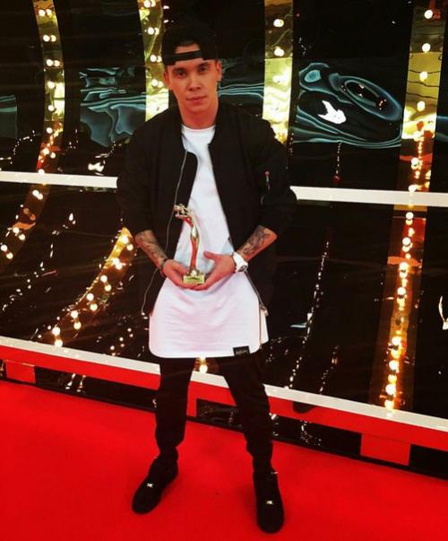 - Я выезжаю, ты там не спишь в уголке? 02 - Я выезжаю, ты там не спишь в уголке? 02