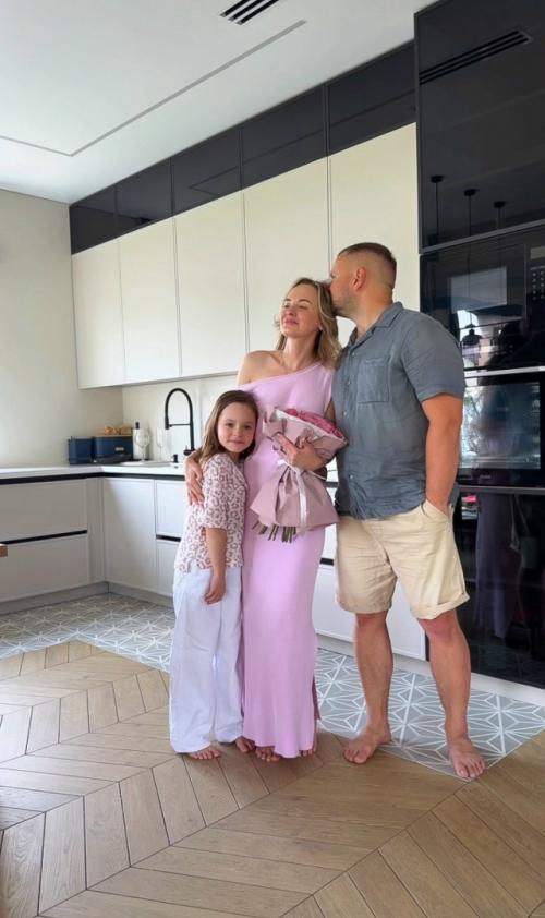 Ежедневно ко мне в блог добавляются сотни людей, интересующихся темой загородной жизни, стройки, ремонта и обустройства своих уютных домиков. 04