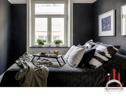 Темный интерьер с творческим декором и пантерами (S - 60 м 2). 03