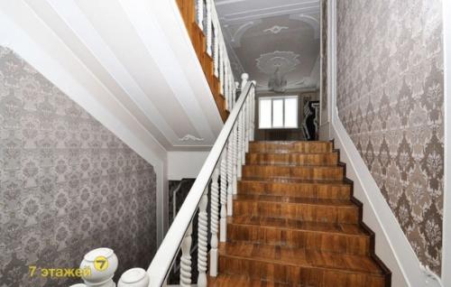 В боровлянах продается дом с неожиданным интерьером. 05