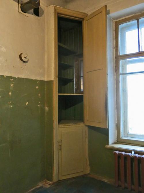 Интерьеры расселенной коммунальной квартиры доходного дома Владимира Осиповича колышко по большому пр. петроградской стороны., номер номер 22-24. 05