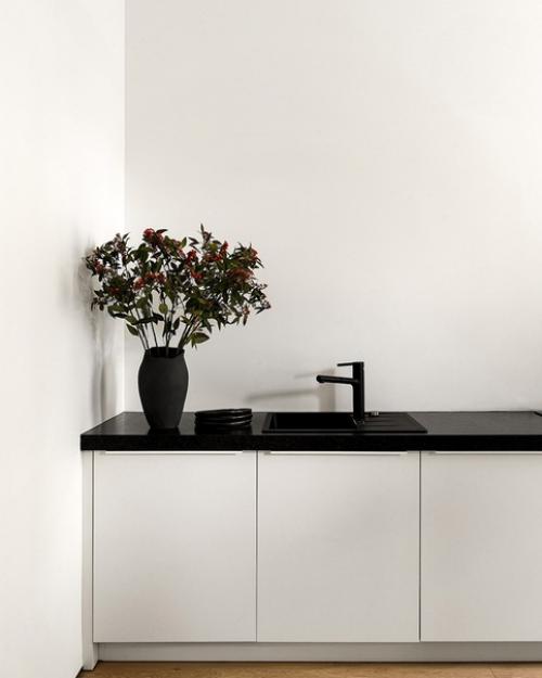 Реализованный интерьер гостевой квартиры в стиле минимализм, площадью 69 кв. 02