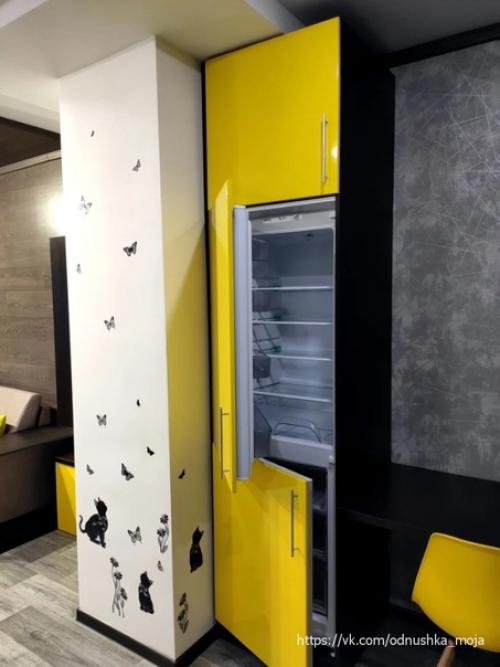 Однокомнатную квартиру в новостройке хозяева превратили в единое современное жилое пространство, разделенное на функциональные зоны. 04