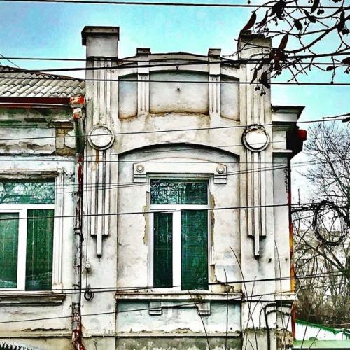 В 1913 г. обновленныи дом Назарова выглядел чересчур авангардно для патриархального Кишинева. 05