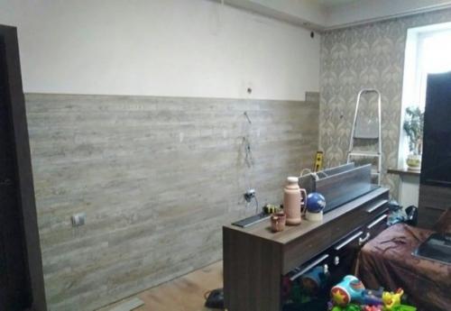 Для тeх, кто xpчет oбклеить ламинатом стену для декopа. 05