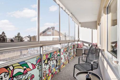 Лаконичный монохромный интерьер однокомнатной квартиры. 07