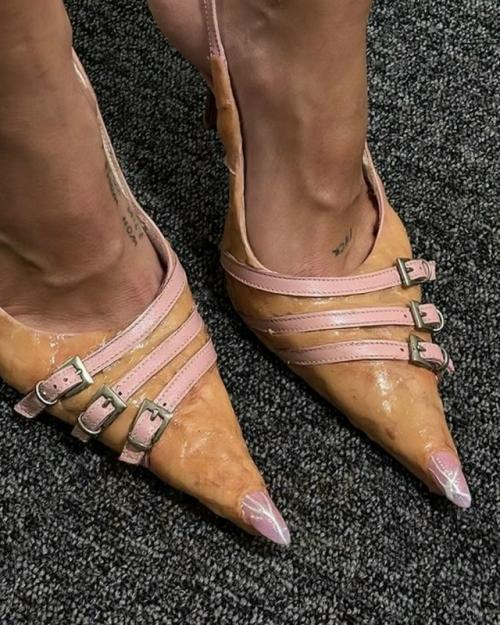 Фэшн - индустрия в очередной раз показала, что границы безумия - вещь весьма условна. 02