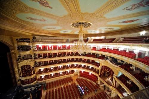 28 марта 1776 года в Москве был основан большой театр. 03
