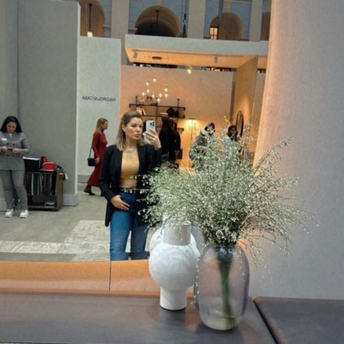 С 16 по 18 февраля в московском гостином дворе прошла выставка Artdom, которая посвящена трендам мебельной и интерьерной моды. 03