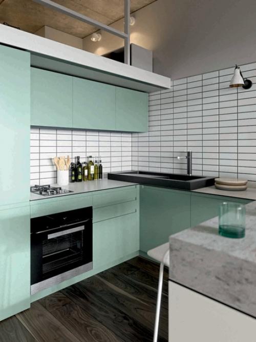 Легкий и современный интерьер двухуровневой студии. 01