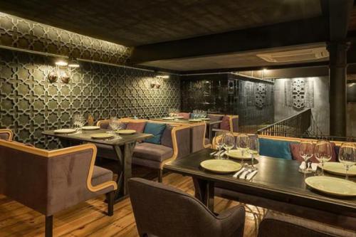 Часть 2. уникальный интерьер ресторана в историческом центре Лиссабона от украинских дизайнеров. 08