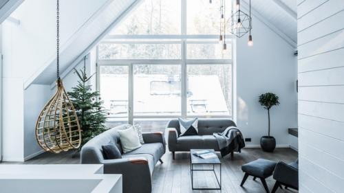 Интерьер дома в лесу в Литве. 01