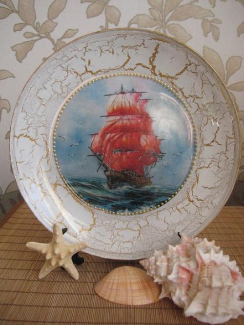 После окончания ремонта и расстановки мебели всегда возникает потребность добавить аксессуары на стену в интерьер. 08