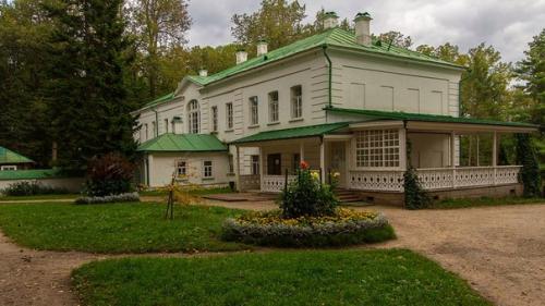 Петербургские дома с именами. 02