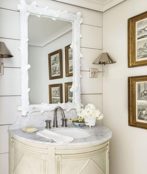 Облако с солнечными лучами- вот что напоминает этот белоснежный интерьер дома. 01