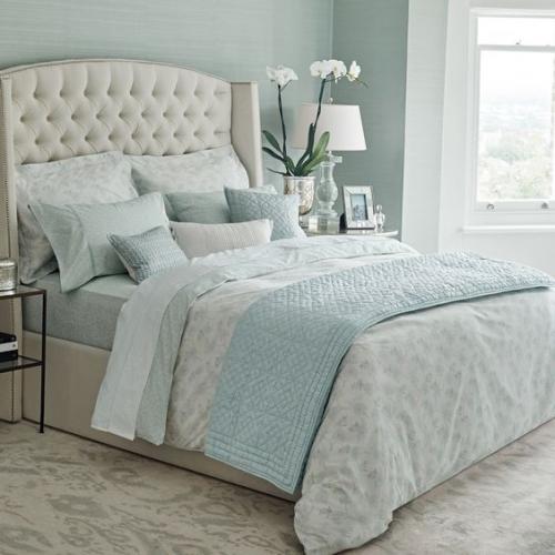 Название цвета связано с минеральным камнем: бирюзой. 02